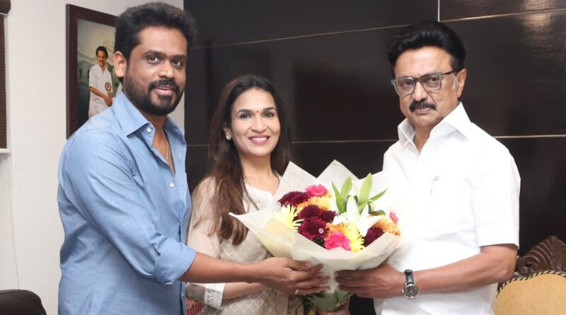 முதலமைச்சருடன் செளந்தர்யா ரஜினி சந்திப்பு!