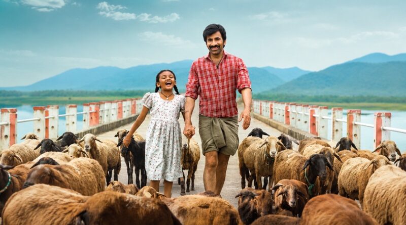 மாஸுக்கு நடுவே மனசையும் காட்டும் ரவிதேஜா : ‘இருமுடி கட்டு’ திரைவிமர்சனம்!